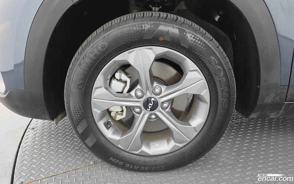 Kia Seltos 1.6 2WD 2024 — миниатюра 2