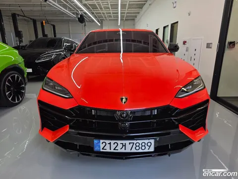 Lamborghini Urus 2026