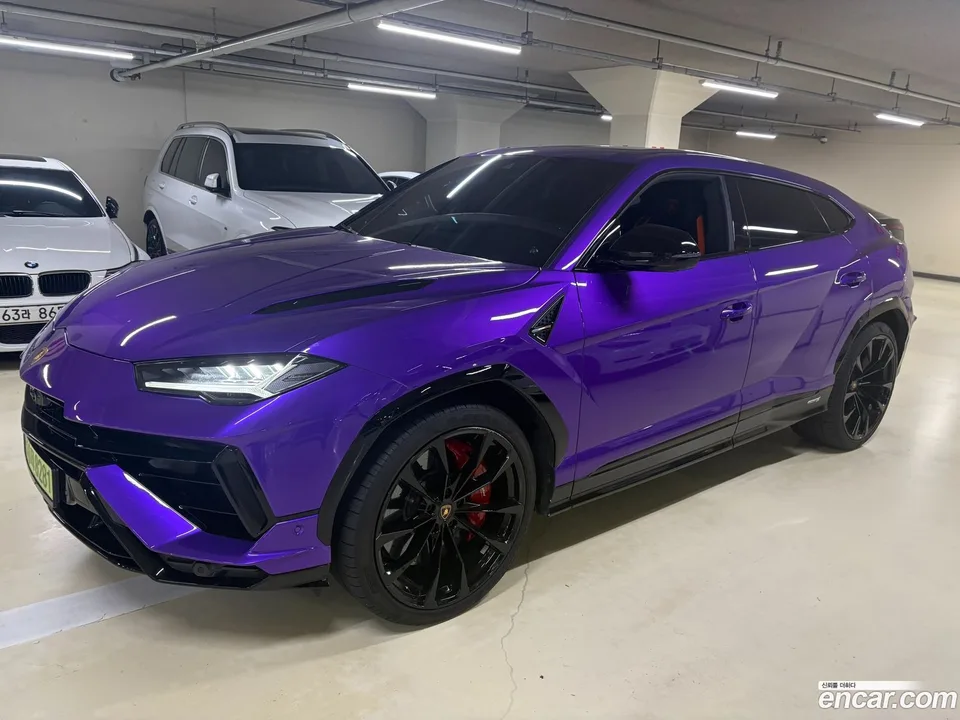 Lamborghini Urus 2024