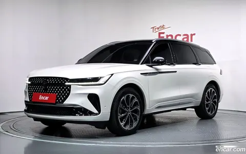 Lincoln Nautilus 2024