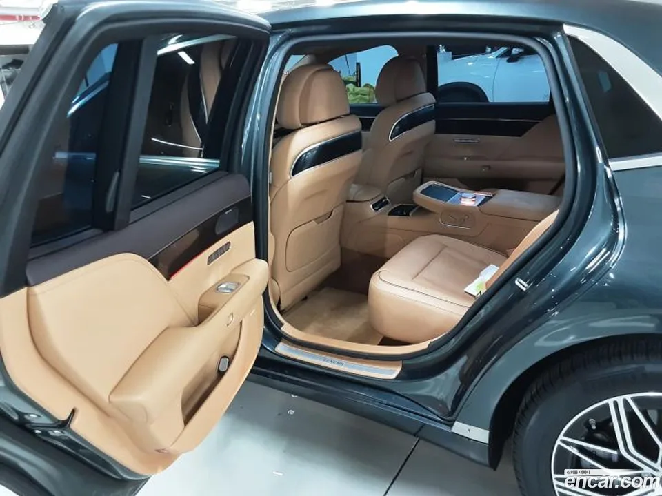 Genesis G90 3.5 AWD 2023 — миниатюра 4