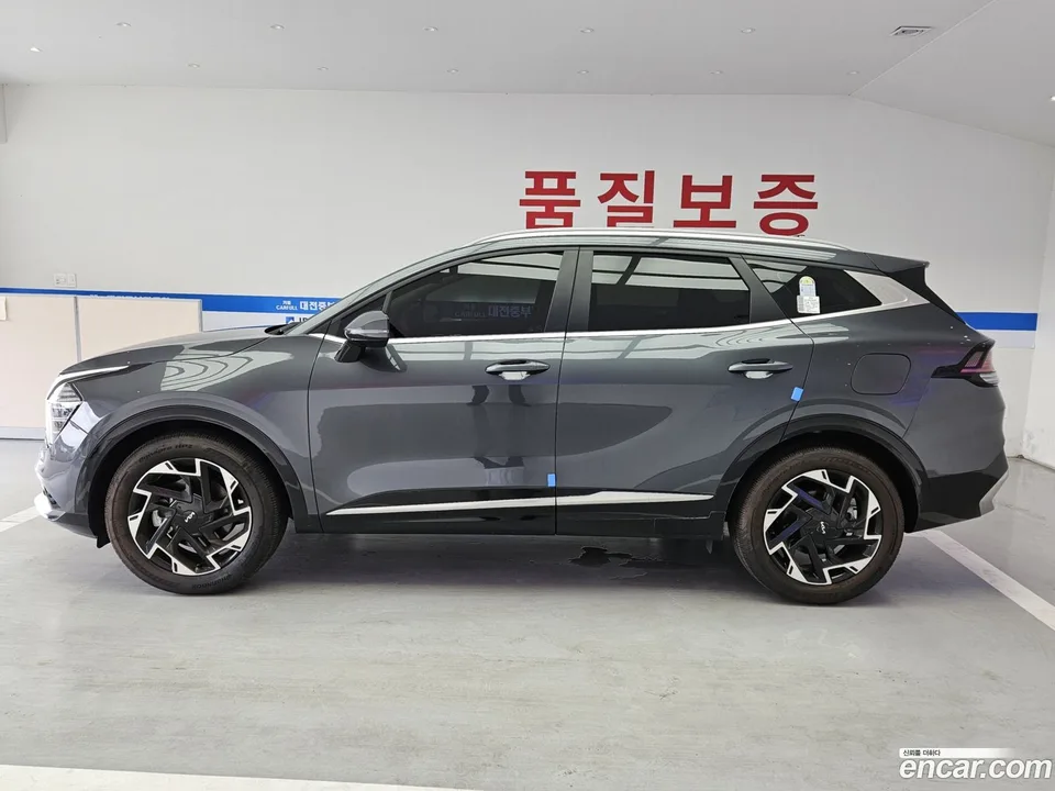 Kia Sportage 1.6 2WD 2024 — миниатюра 3