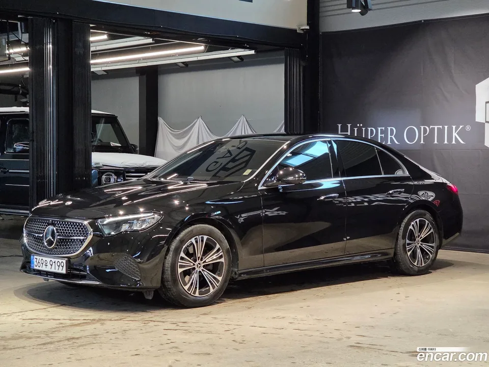 Mercedes-Benz E-Class E200 2025 — миниатюра 3