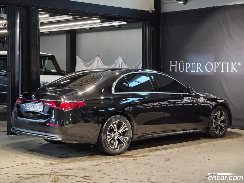 Mercedes-Benz E-Class E200 2025 — миниатюра 4