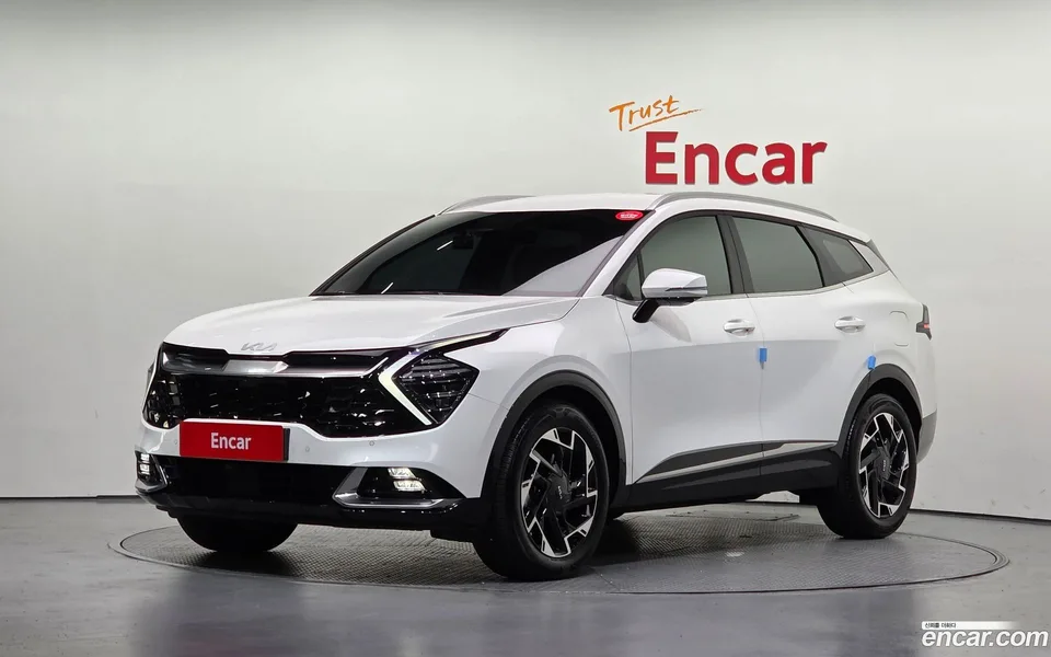 Kia Sportage 1.6 2WD 2024 — фото 1, купить с доставкой в Москву