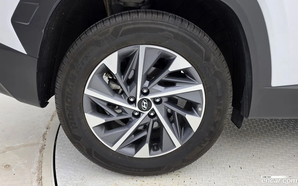 Hyundai Tucson 1.6 2WD 2023 — миниатюра 2