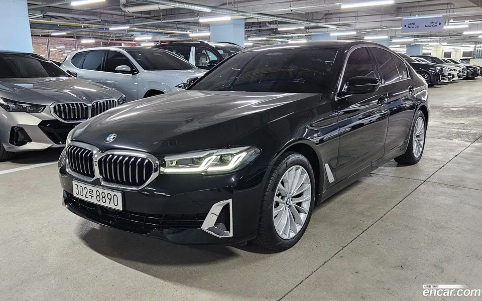 BMW 5 Series 523d 2023 — photo 1, buy with delivery to Moscow