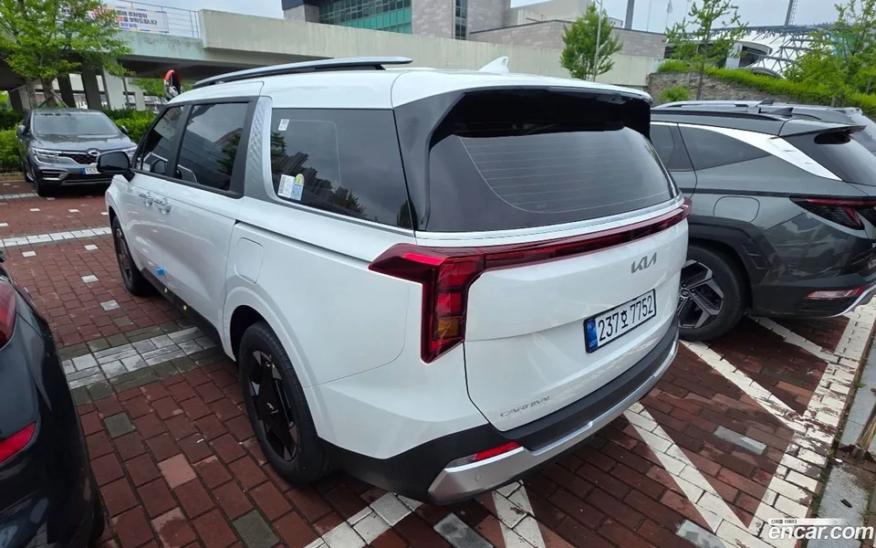 Kia Carnival HEV 9 2026 — миниатюра 2