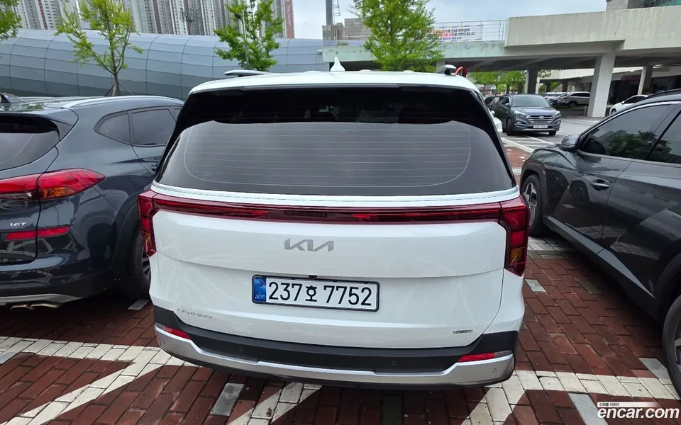 Kia Carnival HEV 9 2026 — миниатюра 4