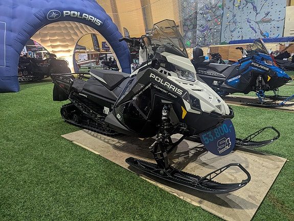 Polaris Nordic Pro S4 146" 4-Takter -7S Display 2024 — 3