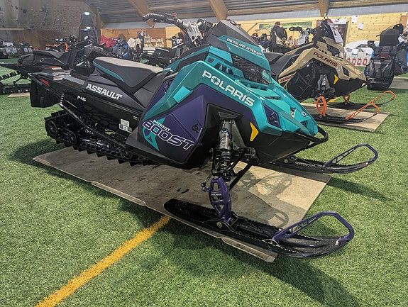Polaris Switchback Assault Boost 850 146" 2024 — 3