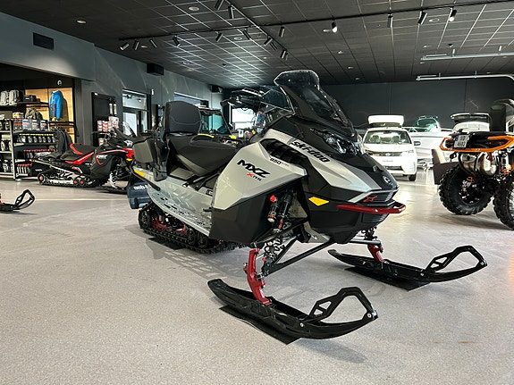 Ski-doo MXZ XRS 850 E-TEC 2024 2024 — 3