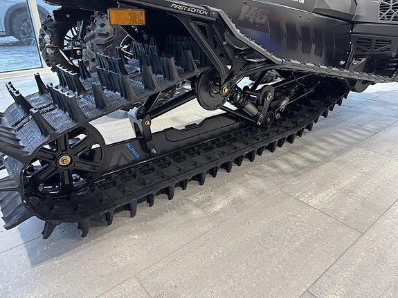 Arctic-cat M600 2024 — 2