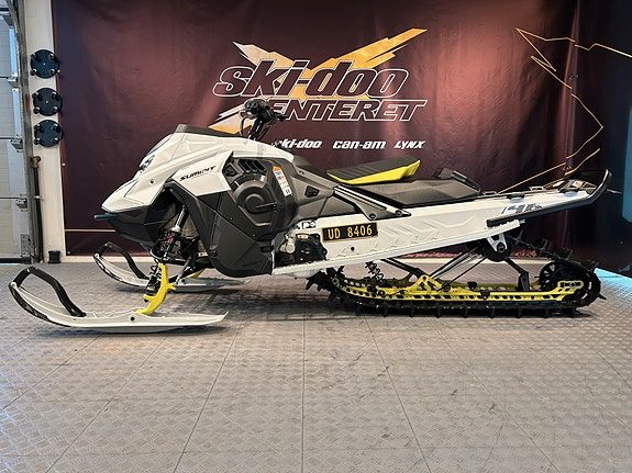 Ski-doo Summit Adrenaline Edge 850 E-TEC 2025 — 2