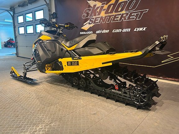 Ski-doo Renegade X-RS 900 ACE Turbo R 2025 — 3