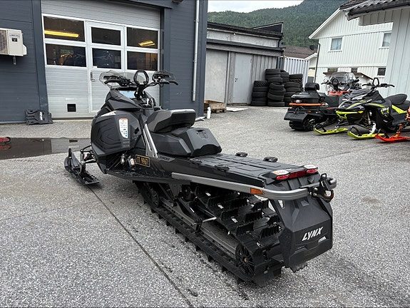 Lynx Brutal RE 900 ACE Turbo R 40cm 2024 — 3