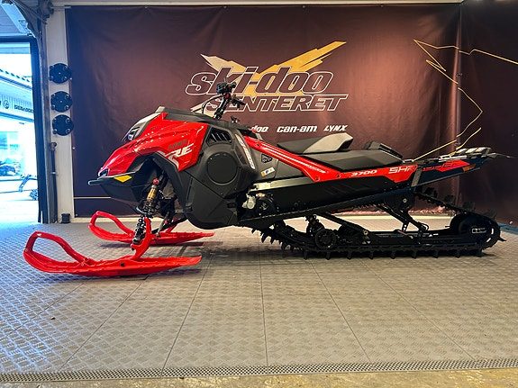 Lynx Shredder Re 3700 850 E-Tec 2025 — 2