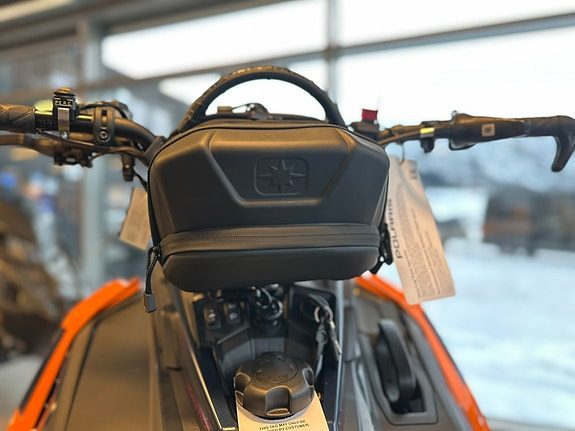 Polaris 9R RMK Khaos 155 LE 2026 — 3
