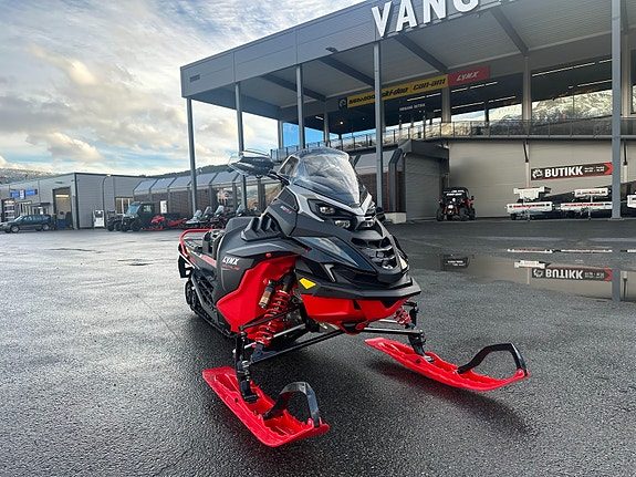 Lynx Brutal RE 900 Turbo R 2026 — 2