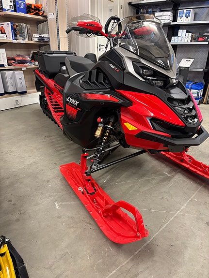 Lynx Brutal 40 cm 900 Ace Turbo R 2025 — 2