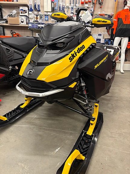 Ski-doo Summit neo + 2026 — 2