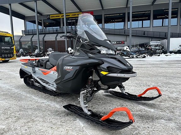 Lynx 69 Ranger PRO 900 ACE 2026 — 2