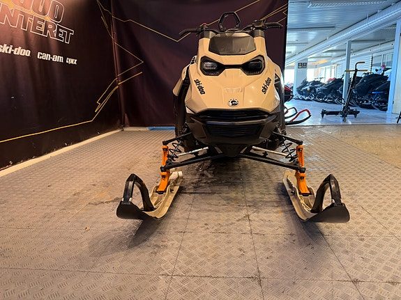 Ski-doo Summit Edge 850 E-TEC 2024 — 2