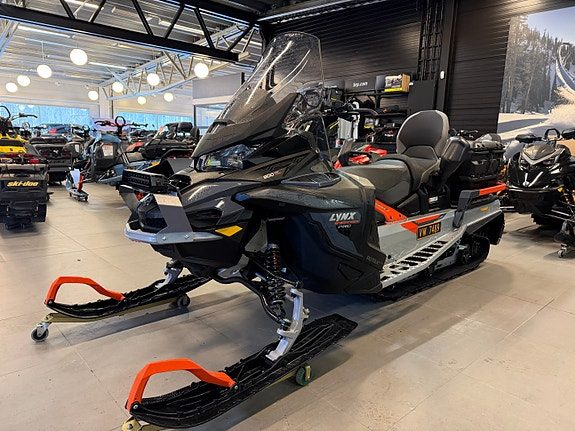Lynx 69 Ranger PRO 900 ACE Turbo 2026 — 3
