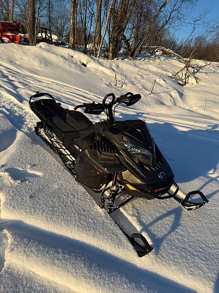 Ski-doo Summit X Expert 850 E-TEC Turbo 2022 — 3