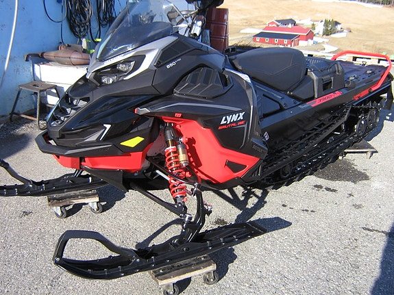 Lynx brutal re 850 390 50 cm 60 kam 2026 — 2