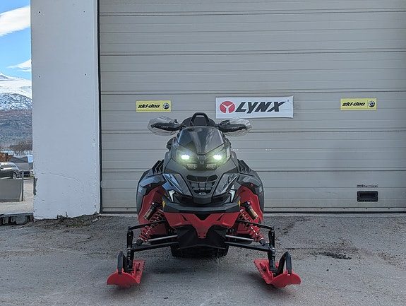 Lynx Brutal RE 900 ACE Turbo R DEMO 2026 — 2