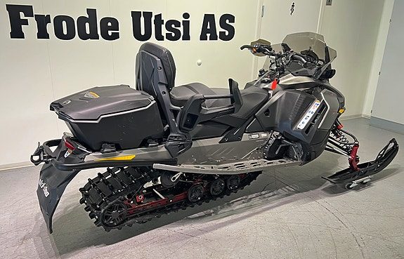 Ski-doo Renegade X-RS 900 ACE Turbo R SAS VIP 2-seter 2023 — 2