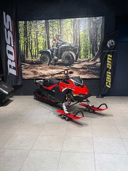 Lynx Shredder RE 850 E-TEC Turbo R 3700 HUB 2026