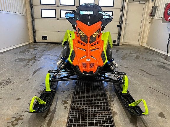 Polaris Switchback Assault 850 Boost 146, Overligger, MVA Fradrag! 2023 — 2