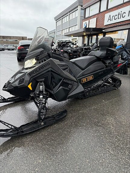 Polaris PROSTAR S4 INDY Adventure 137 Demo 2025