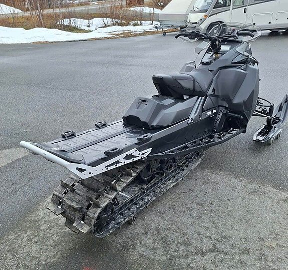 Ski-doo Backcountry Adrenaline 600R E-TEC 16-rs modell 2025 — 3