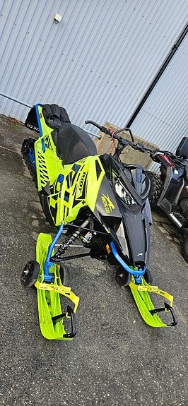 Arctic-cat Riot 8000 2022 — 3