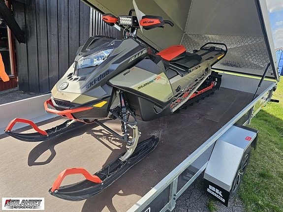 Ski-doo Summit X 154" 850 E-TEC Turbo SHOT 2022