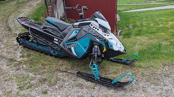 Polaris 650 RMK Khaos, 16 r godkjent 2025 — 2
