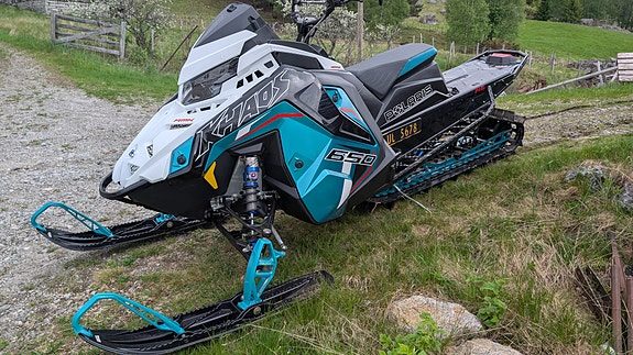 Polaris 650 RMK Khaos, 16 r godkjent 2025