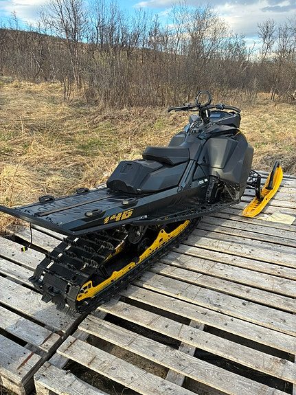 Ski-doo Summit Neo+ 600 EFI 2023 — 2