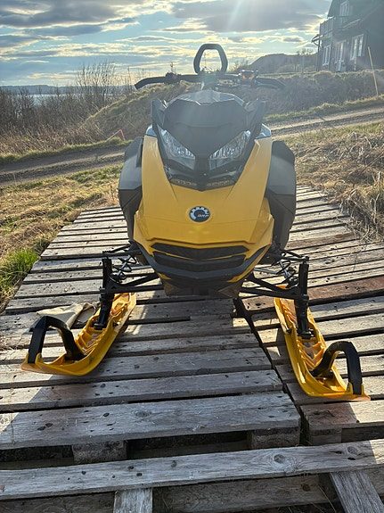 Ski-doo Summit Neo+ 600 EFI 2023 — 3