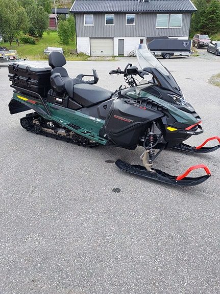 Ski-doo Expedition SE 900 ACE Turbo R WT 2026