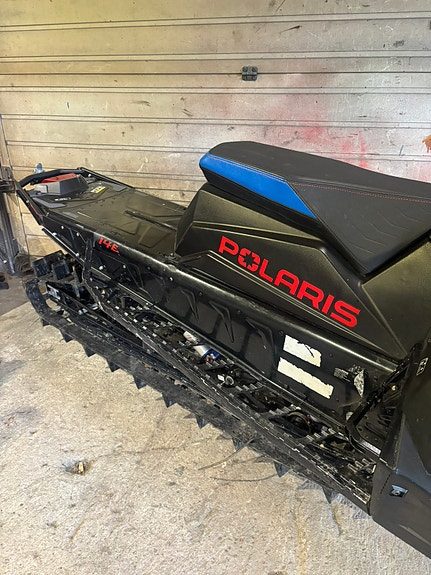 Polaris 9R RMK Khaos Slash 2023 — 2