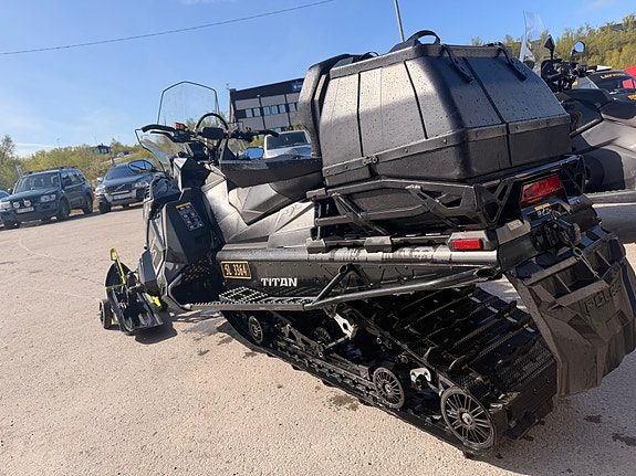Polaris S4 Titan Adventure 2023 — 3