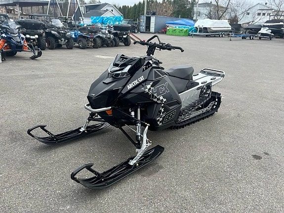 Arctic-cat HCX 858 2026 — 2