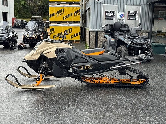 Ski-doo Summit 850 E-TEC 146" 2024 — 2
