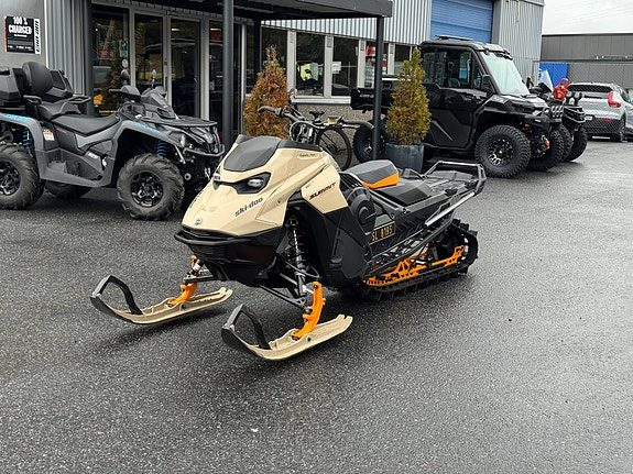 Ski-doo Summit 850 E-TEC 146" 2024