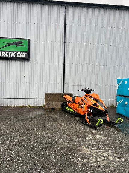 Arctic-cat M 8000 Mountain Cat 2022
