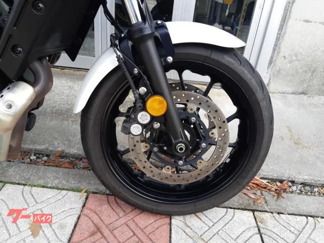 Yamaha XSR700 2023 — миниатюра 3